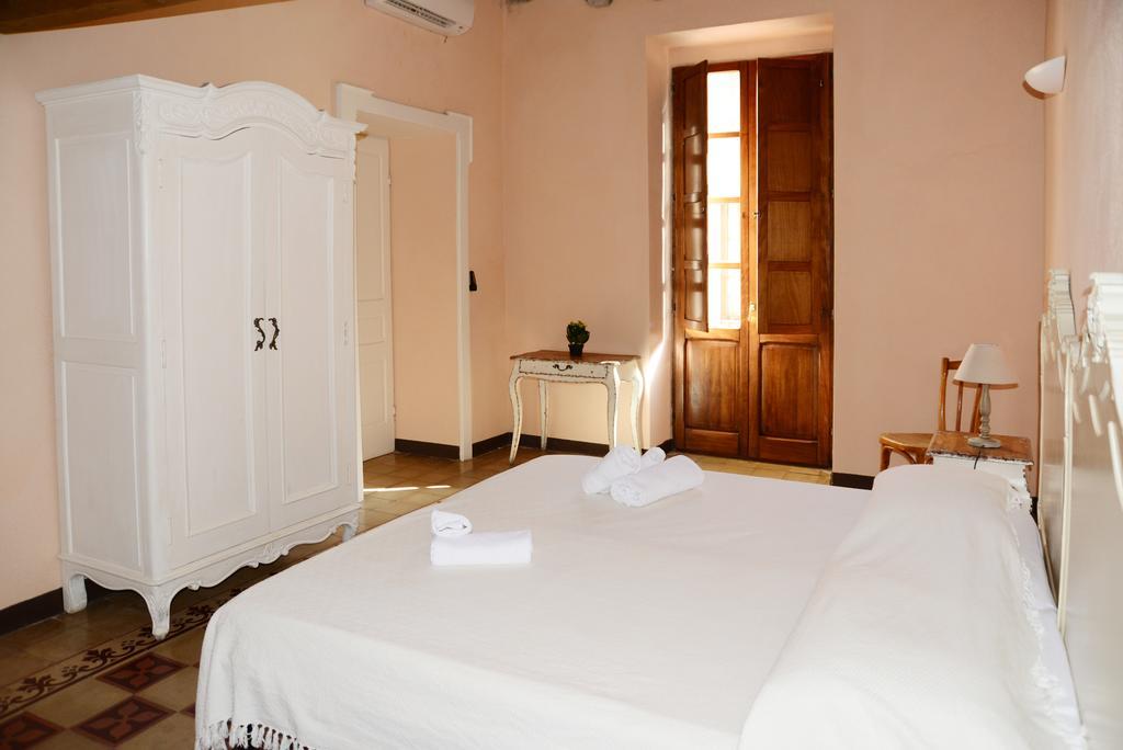 Il Corso 41 Openhouse Otel Bosa Dış mekan fotoğraf